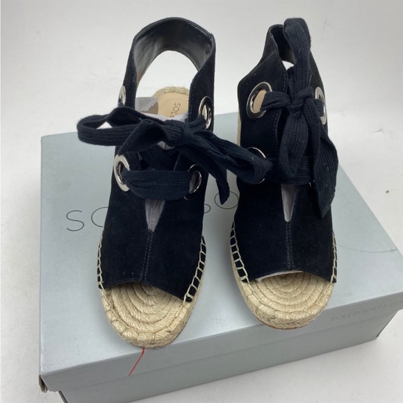 Sole Society - Picture 2 of 3